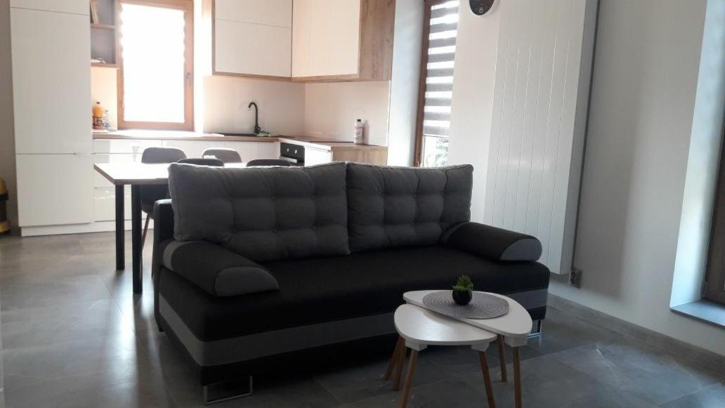 Noclegi I Restauracja Gracja Belchatow Luaran gambar
