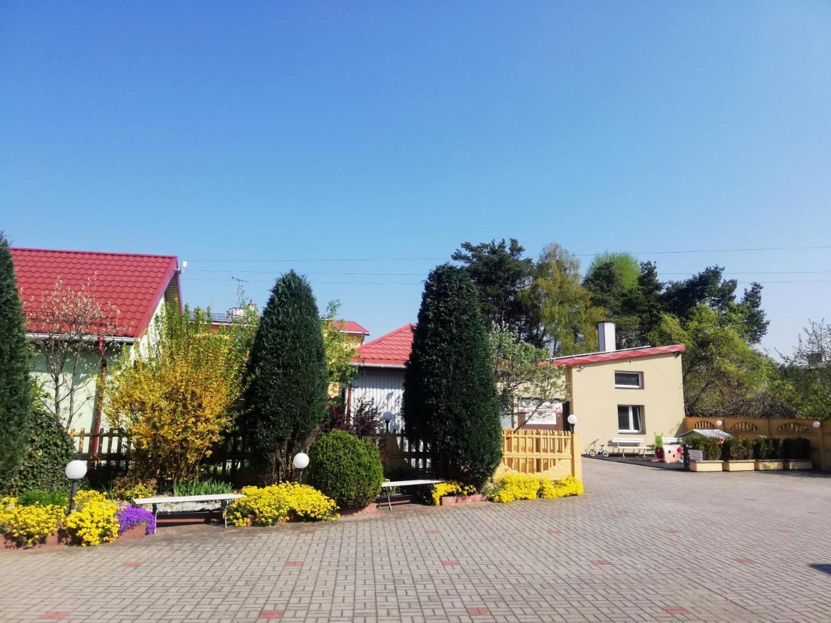 Noclegi I Restauracja Gracja Belchatow Luaran gambar